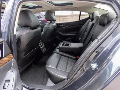 Nissan Maxima