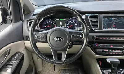Kia Canival