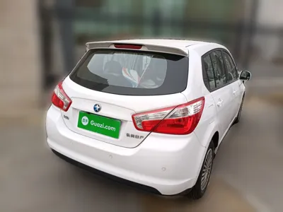 Venucia R50