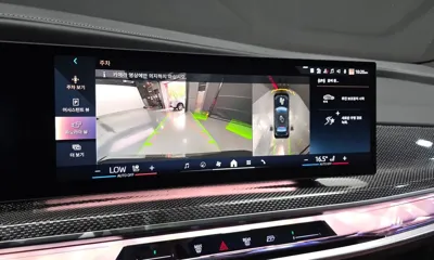 BMW i7