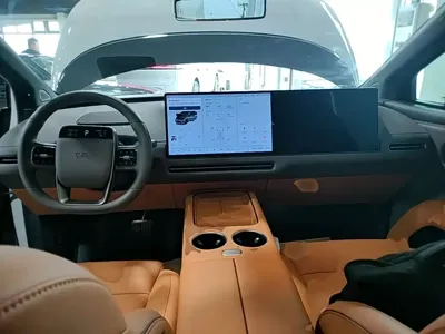 Li Auto 理想i8
