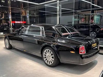 Rolls-Royce Phantom