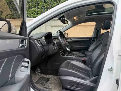 Roewe RX5