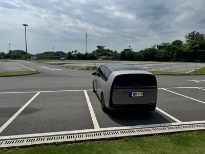 Li Auto Li MEGA