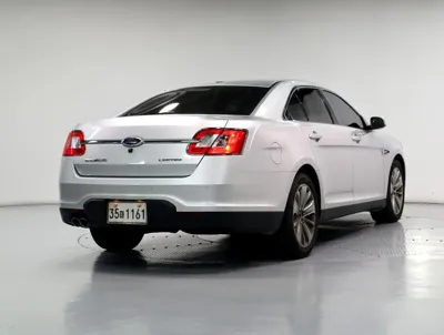 Ford Taurus