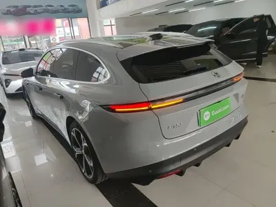 Nio ET5T