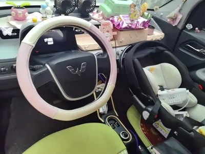 Wuling MINIEV