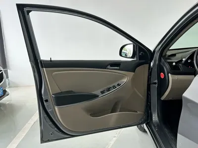 Hyundai Verna
