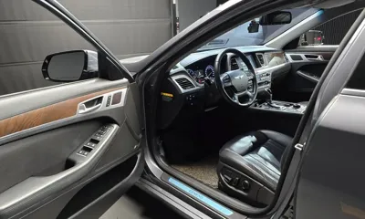 Hyundai Genesis