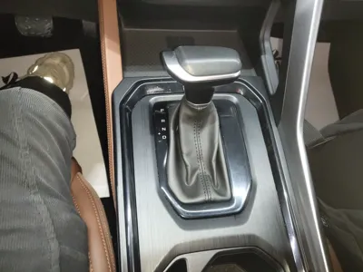 Geely Vision X6