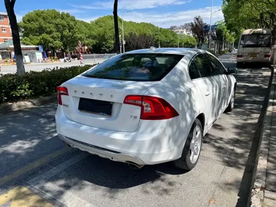 Volvo S60 (Import)
