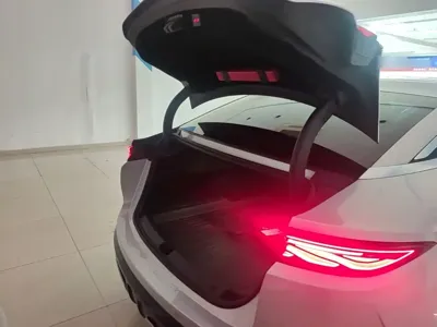 BYD 汉L