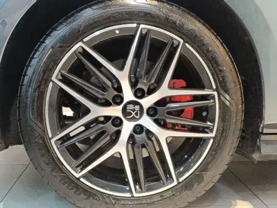BYD 汉L