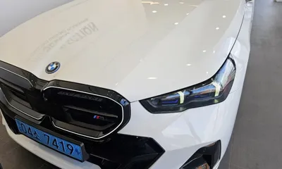 BMW i5