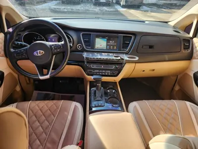 Kia Canival