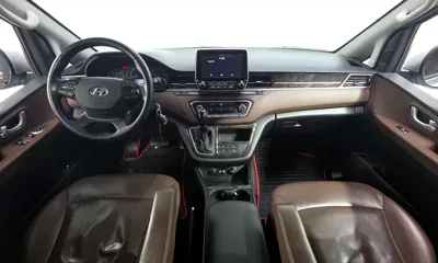 Hyundai Starex