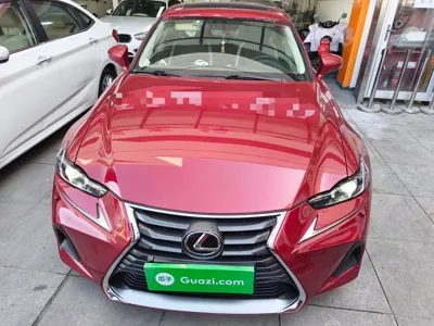 Lexus IS