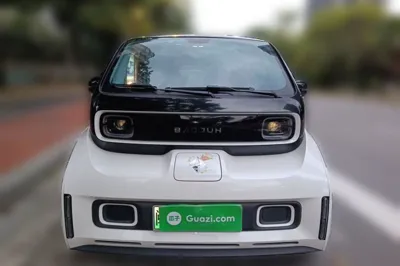 Baojun E300