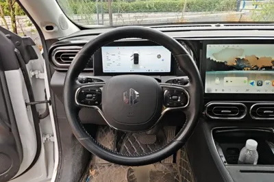Leapmotor C11
