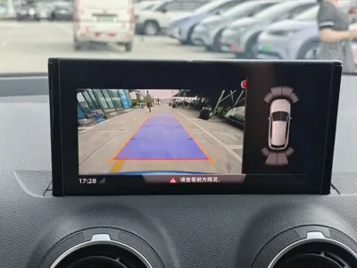 Audi Q2L e-tron