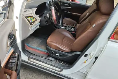 BYD S7