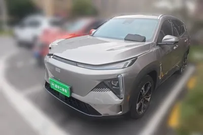 Geely Galaxy L7