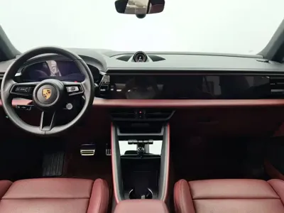 Porsche Macan EV