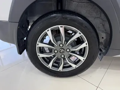 Toyota Yaris L