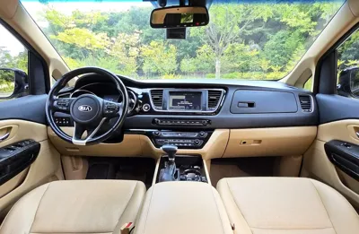 Kia Canival
