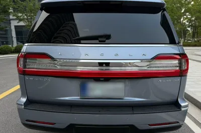 Lincoln Navigator