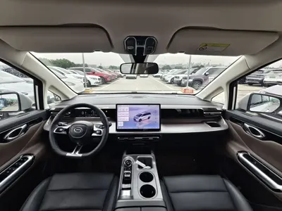 GAC Motor 传祺E8 PHEV