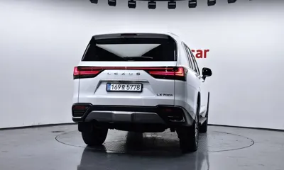 Lexus LX