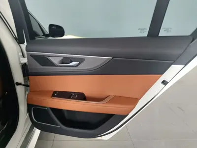 Jaguar XEL
