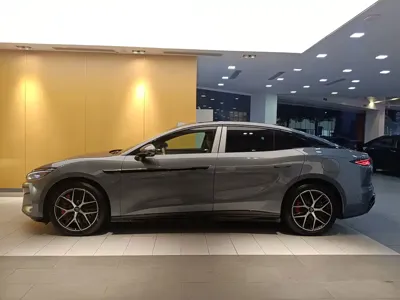 BYD 汉L