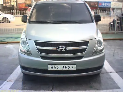 Hyundai Starex