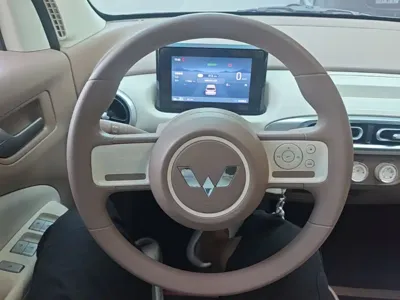 Wuling MINIEV