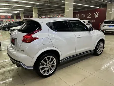 Infiniti ESQ