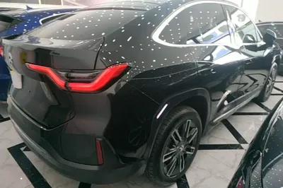 Nio EC6
