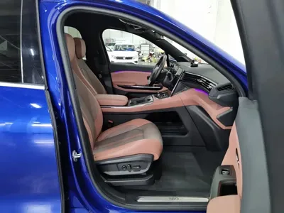 Nio EC6