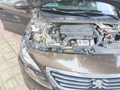 Peugeot 408