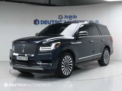 Lincoln Navigator