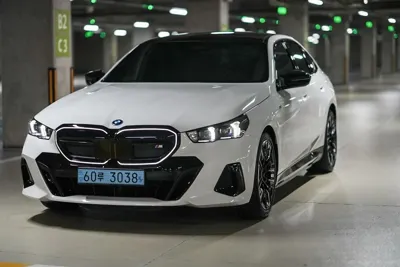 BMW i5