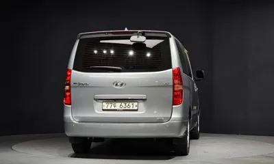 Hyundai Starex