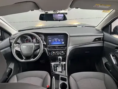 Venucia T70