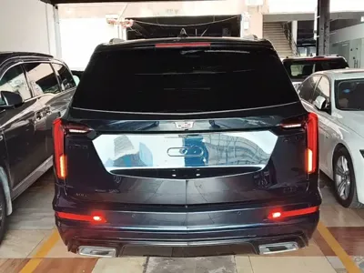 Cadillac XT6