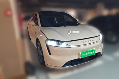 Hima Luxeed R7