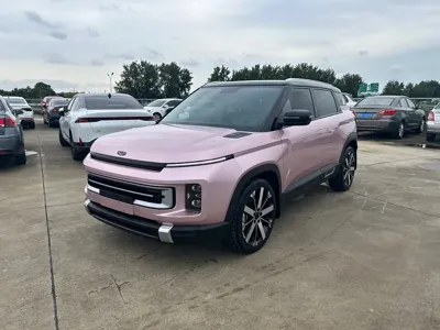 Geely ICON