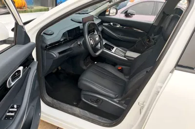 Geely Galaxy E5