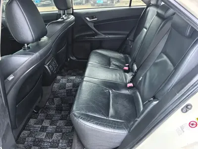 Toyota Reiz