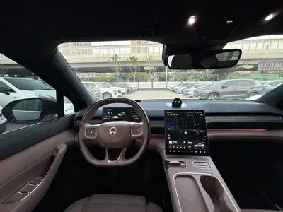 Nio EC6